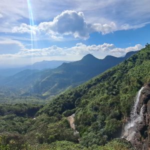 Knuckles Mountain Range